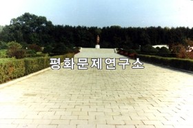 김정숙읍 김정숙 동상