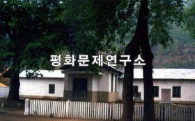 보천군 옛살림보호구 건물