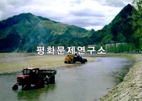 맹산군 강하천 정리사업