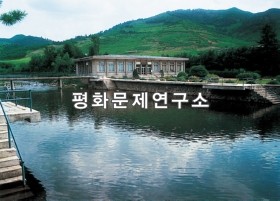 장강군 향하사적관