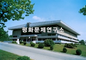 대성구역 김일성종합대학 체육관