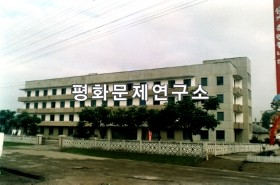 장풍군 행정경제위원회청사